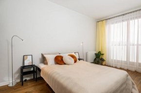 Sunlit Apartment Wola